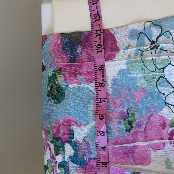 KOMAROV | White & Floral Long Crinkle Dress with Cap Flutter Sleeves, Size S - Picture 11 of 16